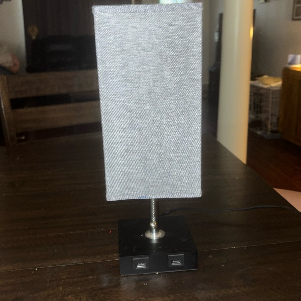 working lamp with light and plug in-s.